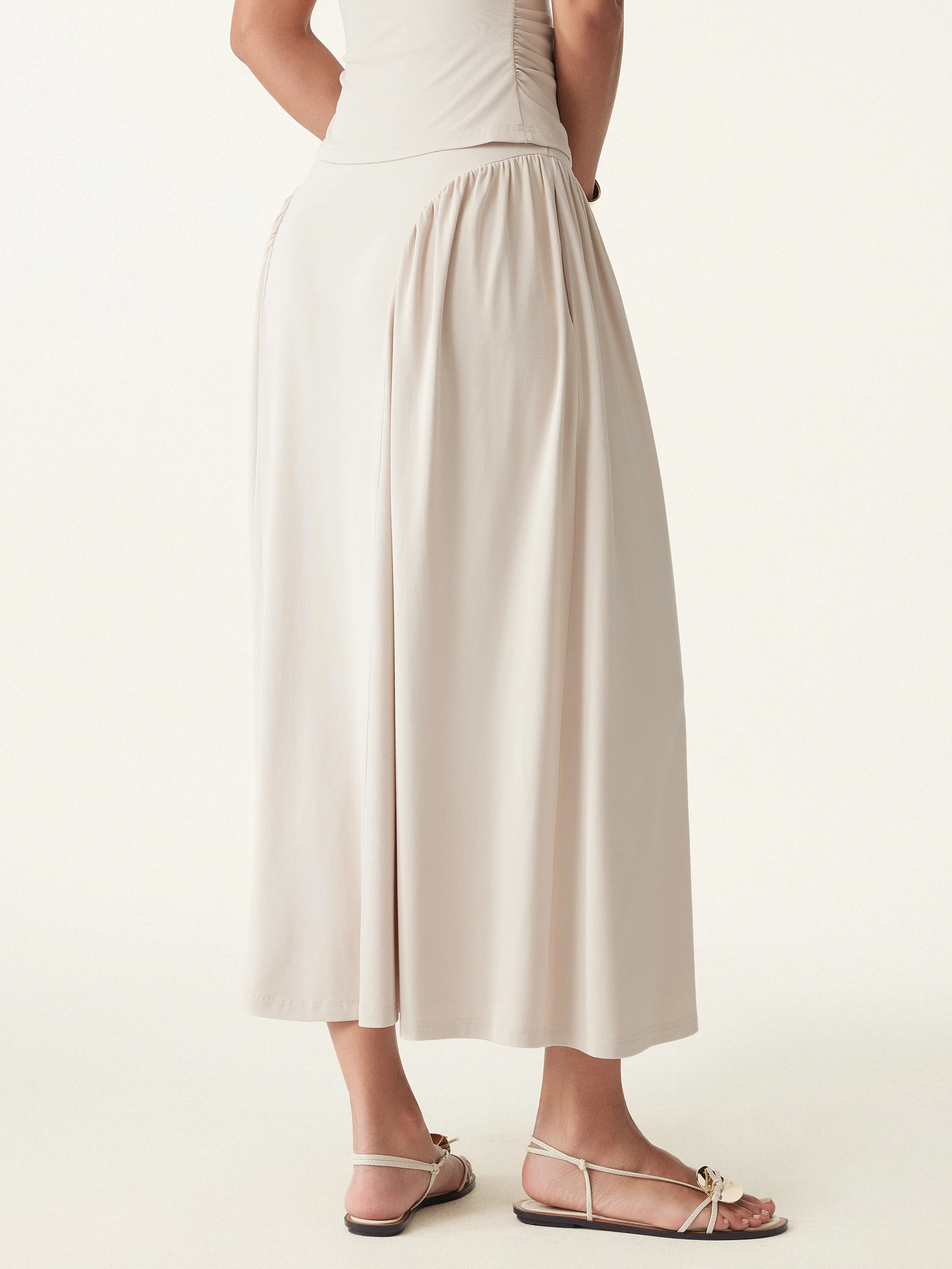 Curved Gathering Flared Midi Skirt with Pockets - Image 9