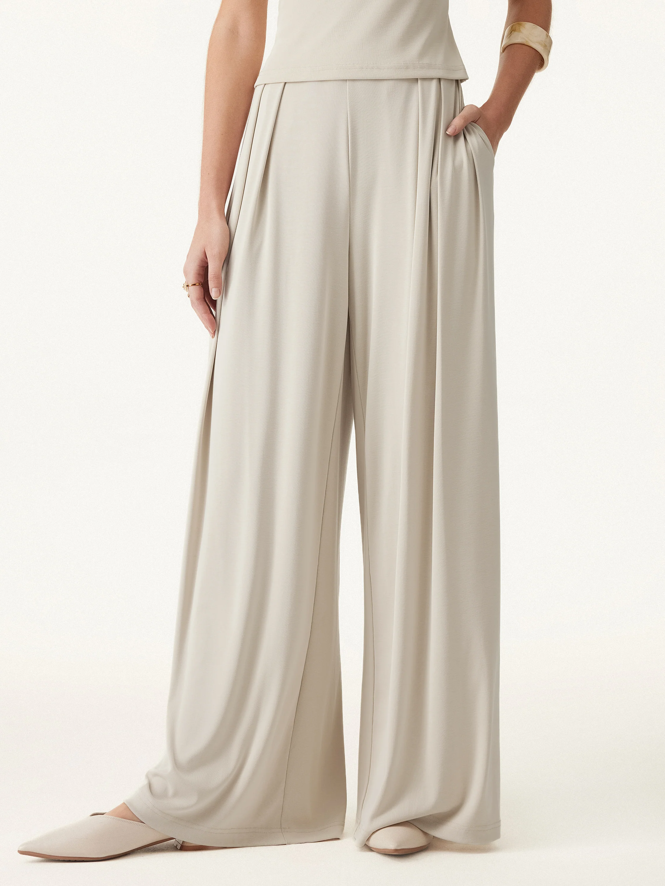 Mid Rise Pleated Wide Leg Palazzo Pants with Pockets - Image 6