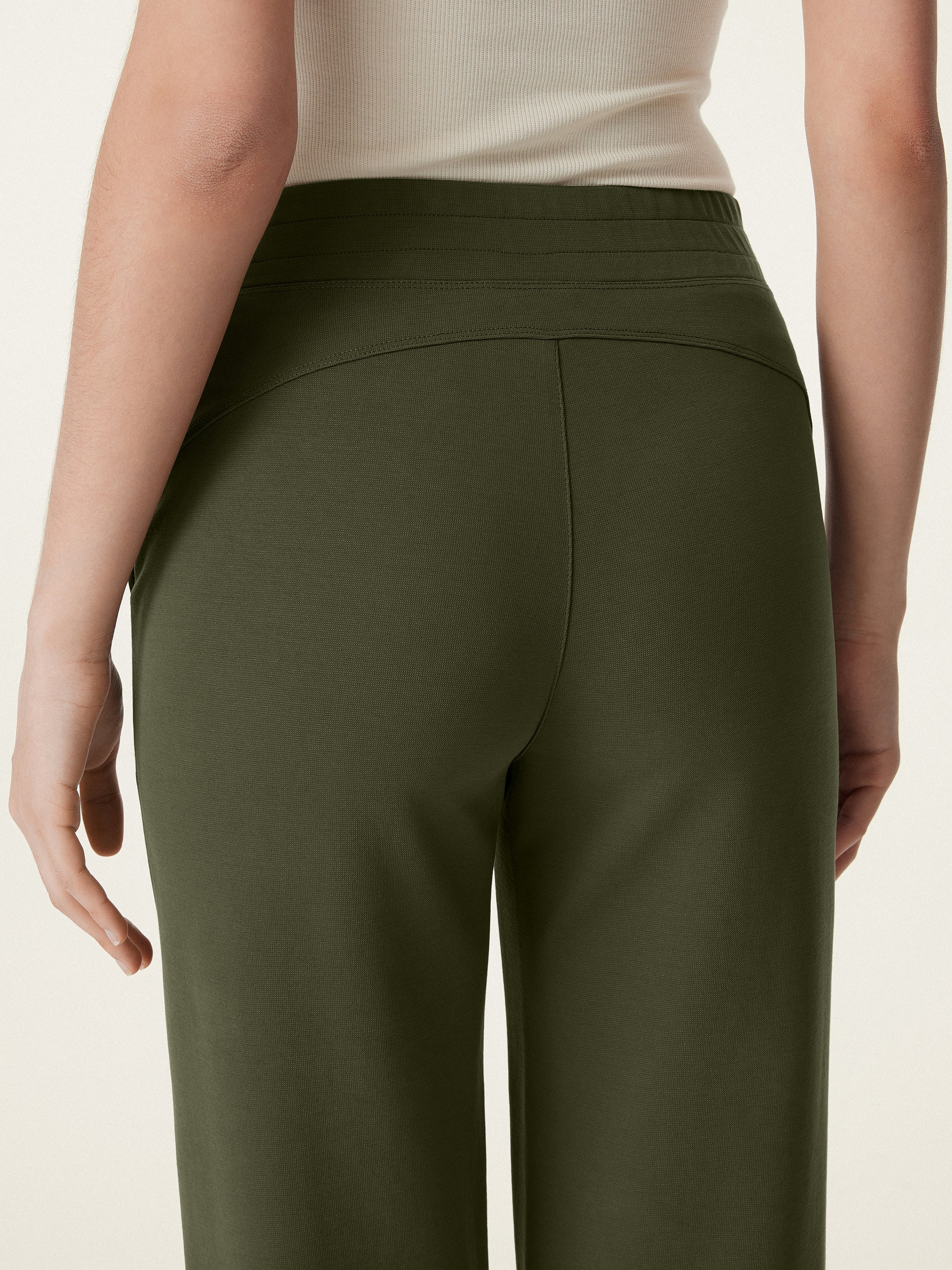 Mid Rise Pull-on Tapered Pant with Pockets - Image 18