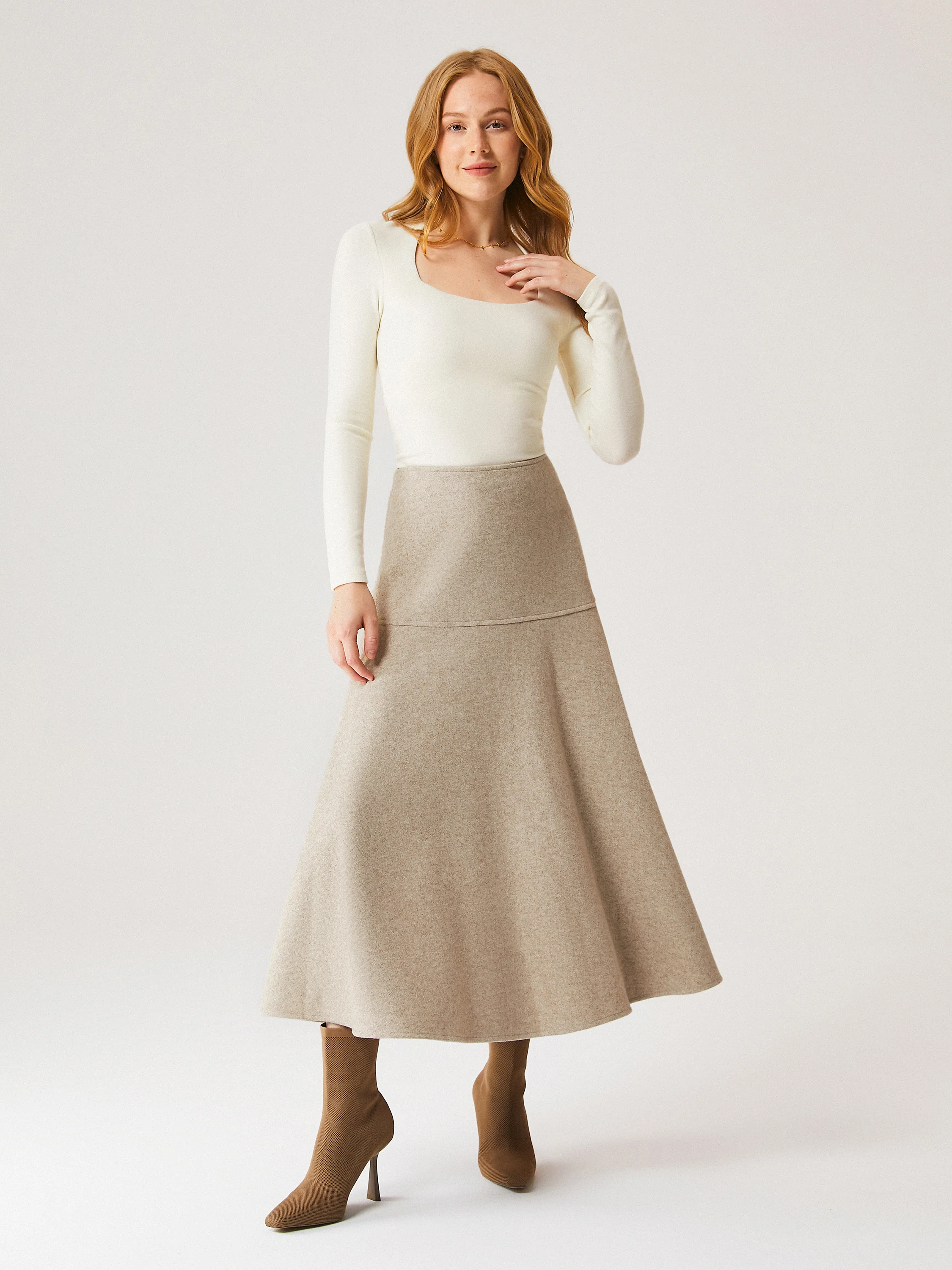FuzzLuxe Flared Maxi Skirt - Image 4